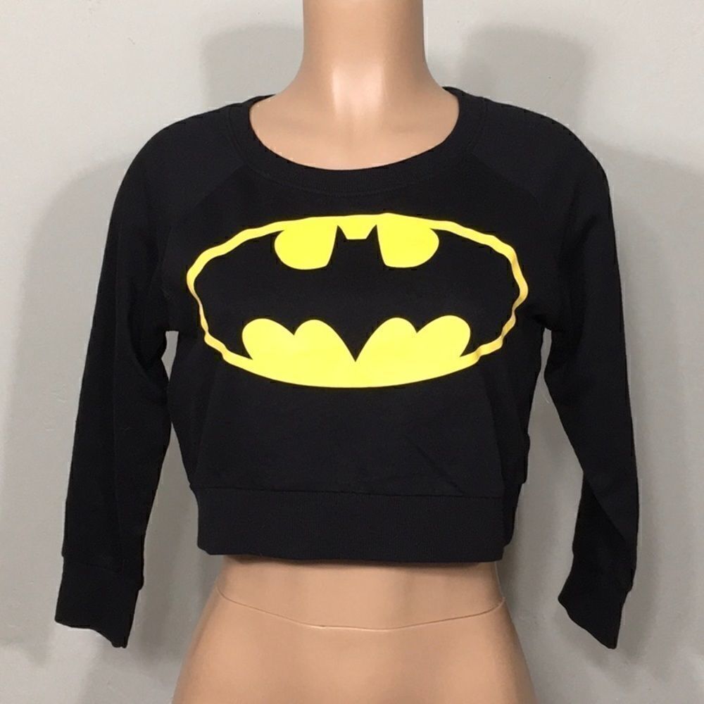 New. BATMAN crop sweatshirt.  3/4 length sleeve. NWOT